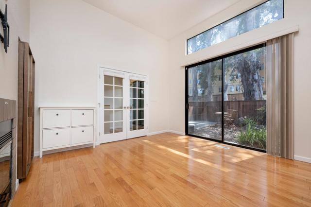 740 El Camino Real, Burlingame CA: https://media.crmls.org/mediaz/d513a351-9742-432a-be4c-111f5556ab9e.jpg