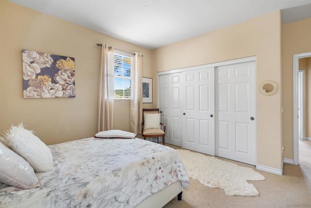 10286 Walnutdale St, San Diego CA: https://media.crmls.org/mediaz/d514515d-e645-401e-bf66-c606954b7b3a.jpg
