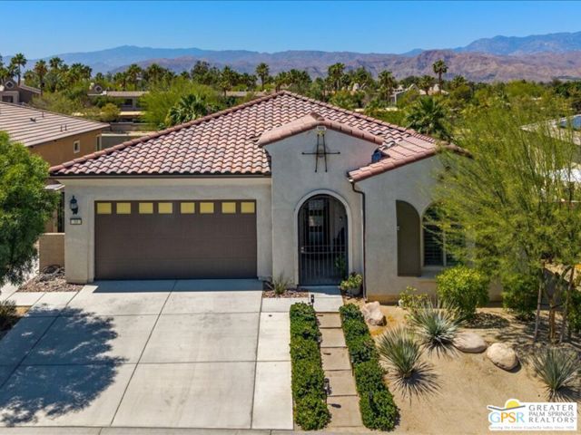 55 Cabernet, Rancho Mirage CA: https://media.crmls.org/mediaz/d515efe3-f9a1-4699-a7f7-c178c5f541f5.jpg