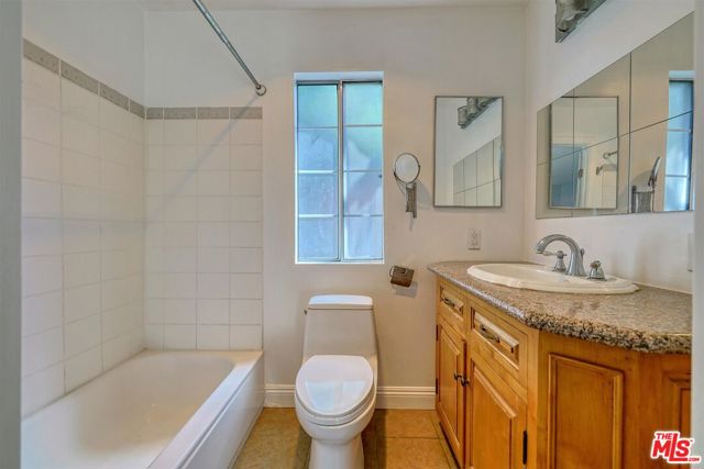 512 East Tujunga Avenue photo 23
