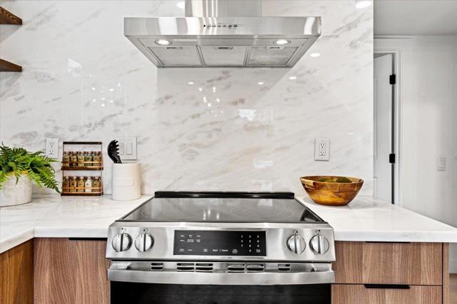 6286 Lean Avenue, San Jose CA: https://media.crmls.org/mediaz/d516edb9-b3fb-4e26-b040-43e48bae07ac.jpg