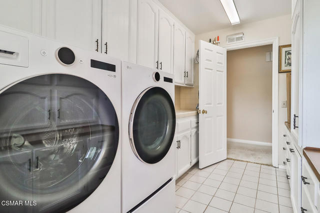 1822 Calle Borrego, Thousand Oaks CA: https://media.crmls.org/mediaz/d516f9c6-c0a7-46b2-ae75-fe1a155f3da6.jpg