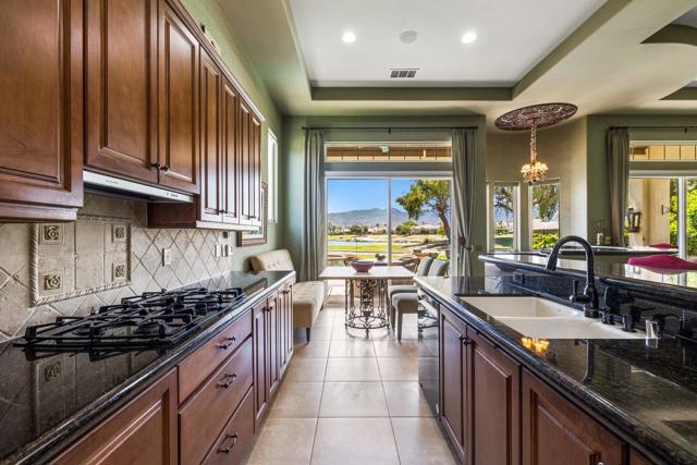 61 Via Las Flores, Rancho Mirage CA: https://media.crmls.org/mediaz/d5172e81-f7cf-4d68-bf7b-804c61c99906.jpg