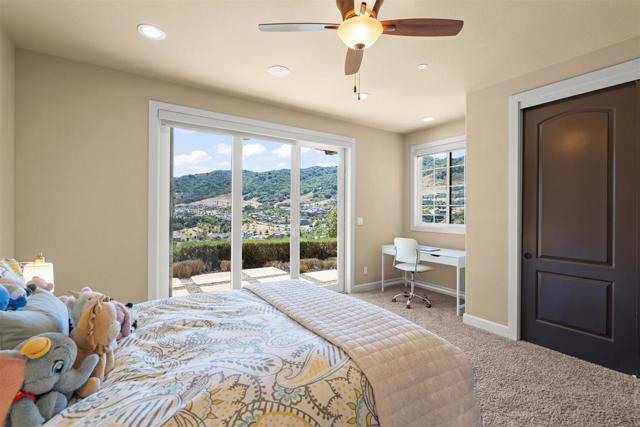 21 Bigleaf Road, Orinda CA: https://media.crmls.org/mediaz/d518ba8a-48b1-45af-bc65-f1bc2bad0467.jpg