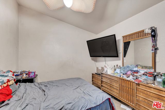 Image 13 of 21 For 45326 Yale Street