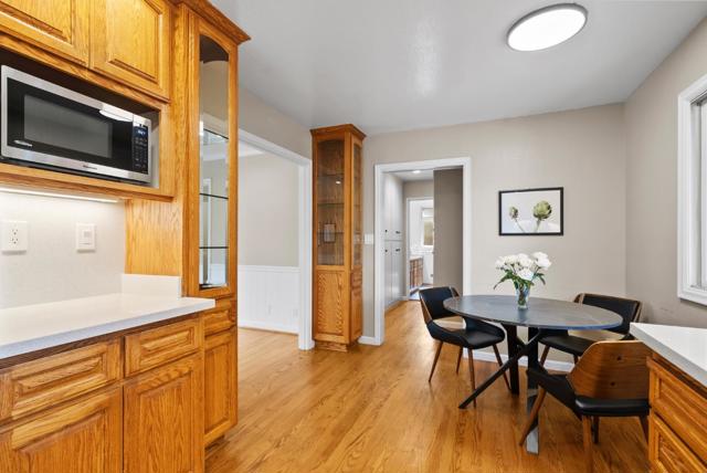 3767 Cass Way, Palo Alto CA: https://media.crmls.org/mediaz/d519bc13-5530-472c-9164-cf7476d13cd4.jpg