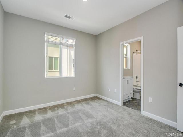 Detail Gallery Image 9 of 47 For 1954 Minimalist Ln, Chula Vista,  CA 91915 - 4 Beds | 3/1 Baths