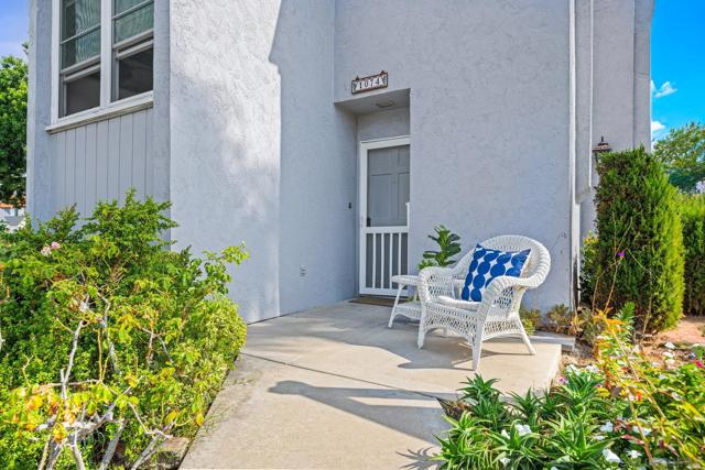 1074 Isabella Avenue, Coronado CA: https://media.crmls.org/mediaz/d51ab8fe-769e-46ba-bb74-9f42b7cbdfc4.jpg
