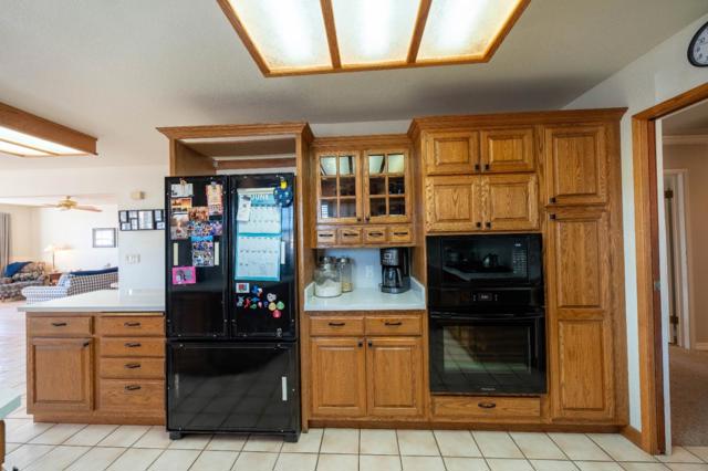 434 Oak Avenue, Greenfield CA: https://media.crmls.org/mediaz/d51b3cf0-627b-4d99-8dc0-07eac4082c3b.jpg
