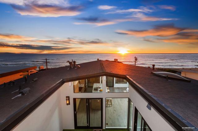 5527 Calumet Ave, La Jolla CA: https://media.crmls.org/mediaz/d51bd19c-c625-4e4e-803d-49f432ef5df5.jpg