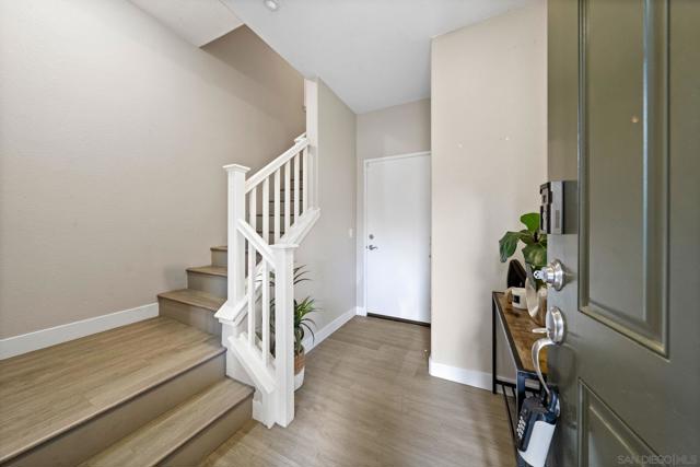 784 Portside Pl, San Diego CA: https://media.crmls.org/mediaz/d51c181b-b5db-4c0d-b506-a0a6fc8aa391.jpg