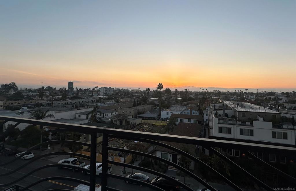 https://media.crmls.org/mediaz/d51d6706-ba70-44b0-a4ee-c6f6c723afa6.jpg?preset=X-Large