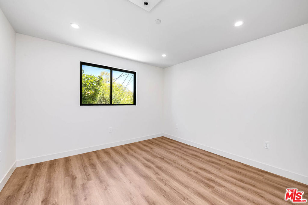 MLS #26855663 image #49