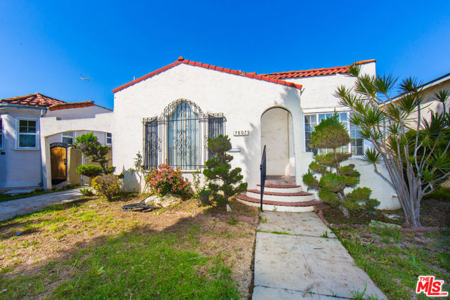 7807 S Hobart Blvd, Los Angeles, CA 90047