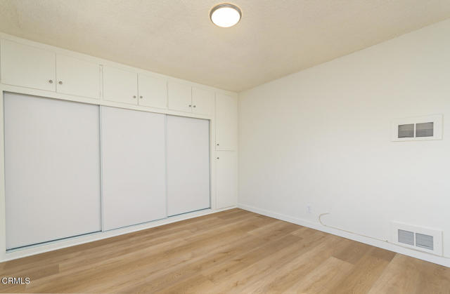 657 W Milford Street, Glendale CA: https://media.crmls.org/mediaz/d522bbc9-cf34-4544-a0d4-4b0fb1934b6f.jpg
