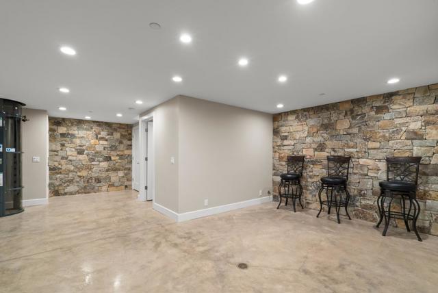 2974 E Cliff Drive, Santa Cruz CA: https://media.crmls.org/mediaz/d522bcce-2e6d-4e3c-b0a0-03ddc57889a5.jpg