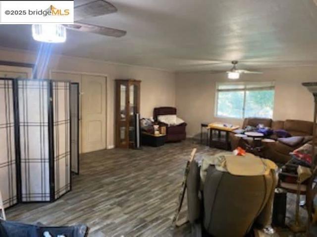 Image 6 of 45 For 14671 Marilyn Ln
