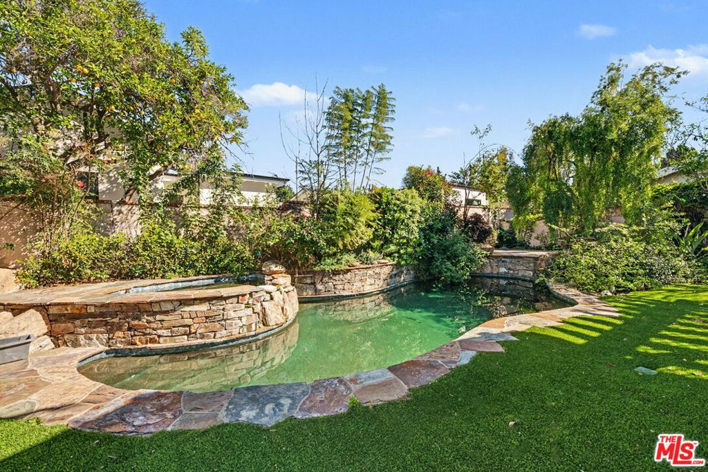 4780 Vista De Oro Avenue