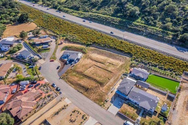 Detail Gallery Image 8 of 13 For 13814 Woods Valley Ct, Valley Center,  CA 92082 - – Beds | – Baths