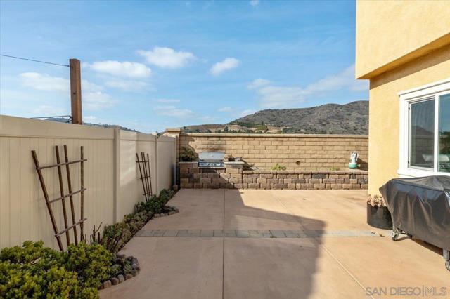 35314 Brown Galloway Ln, Fallbrook, California 92028, 3 Bedrooms Bedrooms, ,2 BathroomsBathrooms,Single Family Residence,For Sale,Brown Galloway Ln,250018892SD