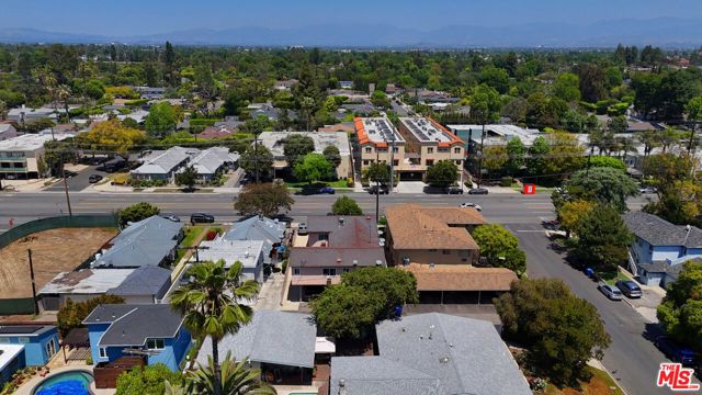 13444 Burbank Boulevard, Sherman Oaks CA: https://media.crmls.org/mediaz/d524d0ea-d5f0-49d2-ae4a-93f49f88a175.jpg