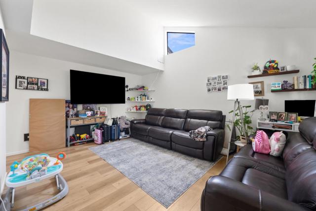 2005 Parrott Drive, San Mateo CA: https://media.crmls.org/mediaz/d5259156-f031-4ce4-9212-8274b0fe7565.jpg