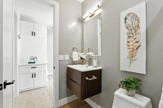 500 Walnut Street, San Carlos CA: https://media.crmls.org/mediaz/d5271a2e-3e67-4299-8020-4ff71e341a12.jpg