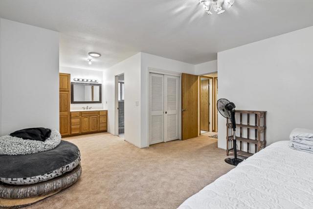 9355 Canyon Oak Road, Salinas CA: https://media.crmls.org/mediaz/d5278e40-00c1-4ec6-9c0e-335de12a54a4.jpg