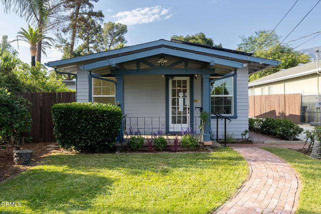 259 Acacia Street, Altadena CA: https://media.crmls.org/mediaz/d527ad96-986c-4147-ace6-554370163903.jpg