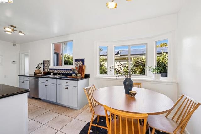 1136 Marin Ave, Albany CA: https://media.crmls.org/mediaz/d527c2e9-4fa6-4059-8a25-4c00510d6f43.jpg