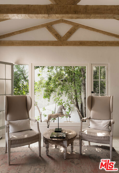 15 Loma Media Road, Santa Barbara CA: https://media.crmls.org/mediaz/d527c48a-d300-41e2-95e8-39dd05297988.jpg