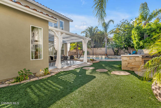 5937 Indian Terrace Drive, Simi Valley CA: https://media.crmls.org/mediaz/d528cf3b-4882-4fd6-be2a-ca4eee7ec870.jpg