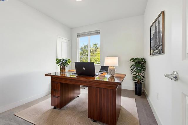 498 Trace Lane, Hayward CA: https://media.crmls.org/mediaz/d529043f-6c6e-4c28-9706-7bc181435337.jpg