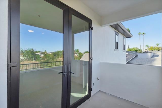 2936 Copley Ave, San Diego CA: https://media.crmls.org/mediaz/d52a84cd-8aea-4344-95c9-0bc1bd16e1db.jpg