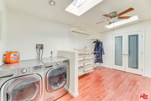 1410 Stradella Road, Los Angeles CA: https://media.crmls.org/mediaz/d52bc47d-a289-4c7e-bef5-648f9e25e381.jpg