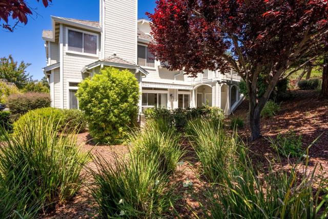7792 Prestwick Circle, San Jose CA: https://media.crmls.org/mediaz/d52ce55c-063d-45ee-85fa-06d18a503a6b.jpg