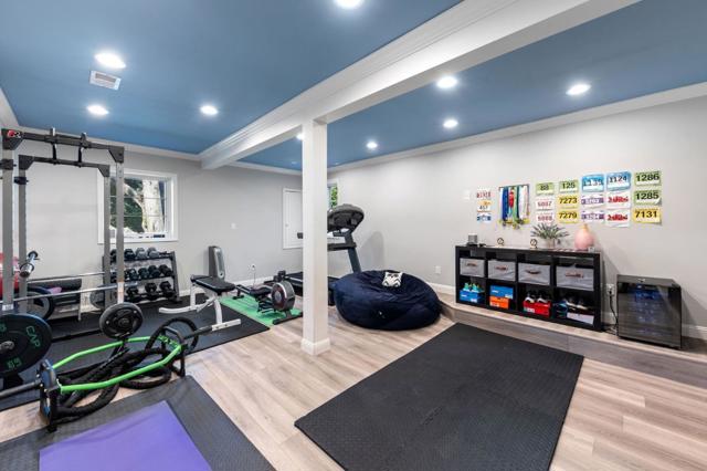 401 Hillsborough Boulevard, Hillsborough CA: https://media.crmls.org/mediaz/d52cf7c9-c223-454b-96a7-272d8d25d52d.jpg