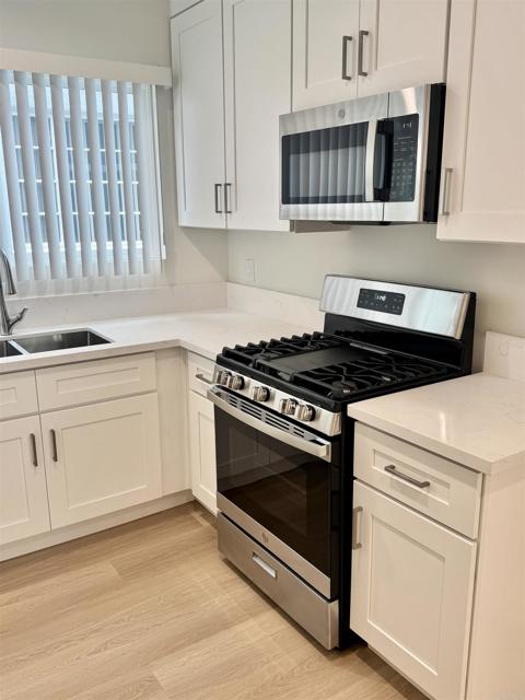 Detail Gallery Image 6 of 10 For 1235 N Brand Bld #3,  Glendale,  CA 91202 - 1 Beds | 1 Baths