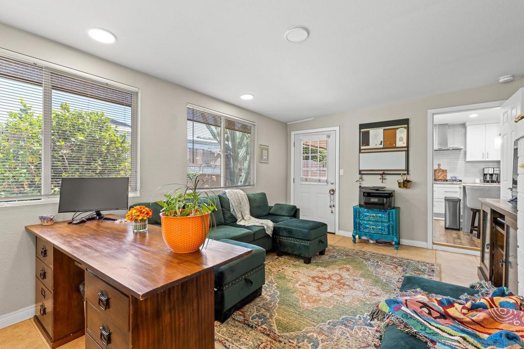 2148 Medford Ave - photo 14
