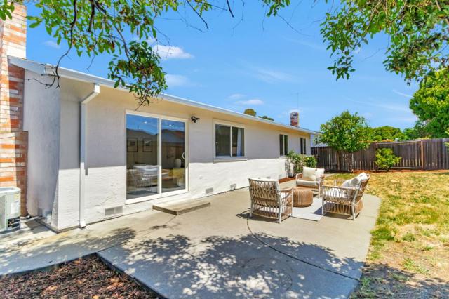 5748 Saint Paul Drive, Newark CA: https://media.crmls.org/mediaz/d5301347-8e8e-465f-9923-87bbfc16945f.jpg