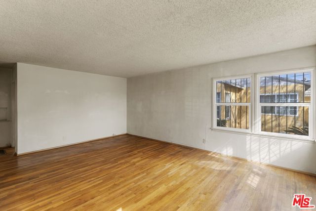 4030 Boise Avenue, Los Angeles CA: https://media.crmls.org/mediaz/d53038f1-6296-4440-81ce-669762b840fe.jpg