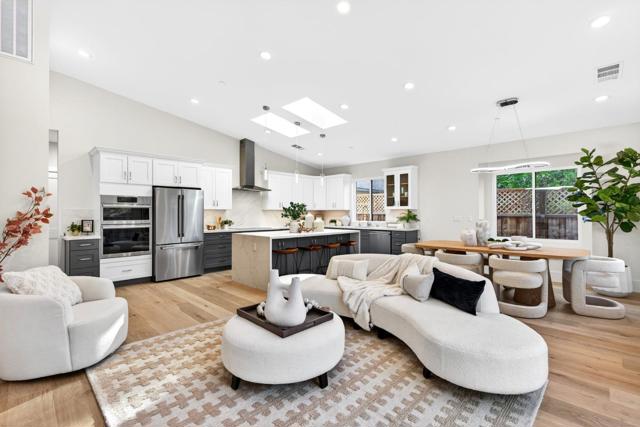 Image 14 of 34 For 873 Cedar Avenue