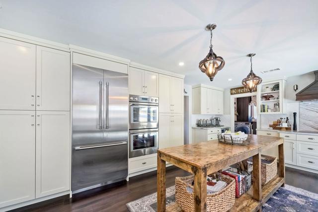 660 Via Rancho Pkwy, Escondido CA: https://media.crmls.org/mediaz/d5326b97-22a4-4e08-8104-7df9b787c93e.jpg