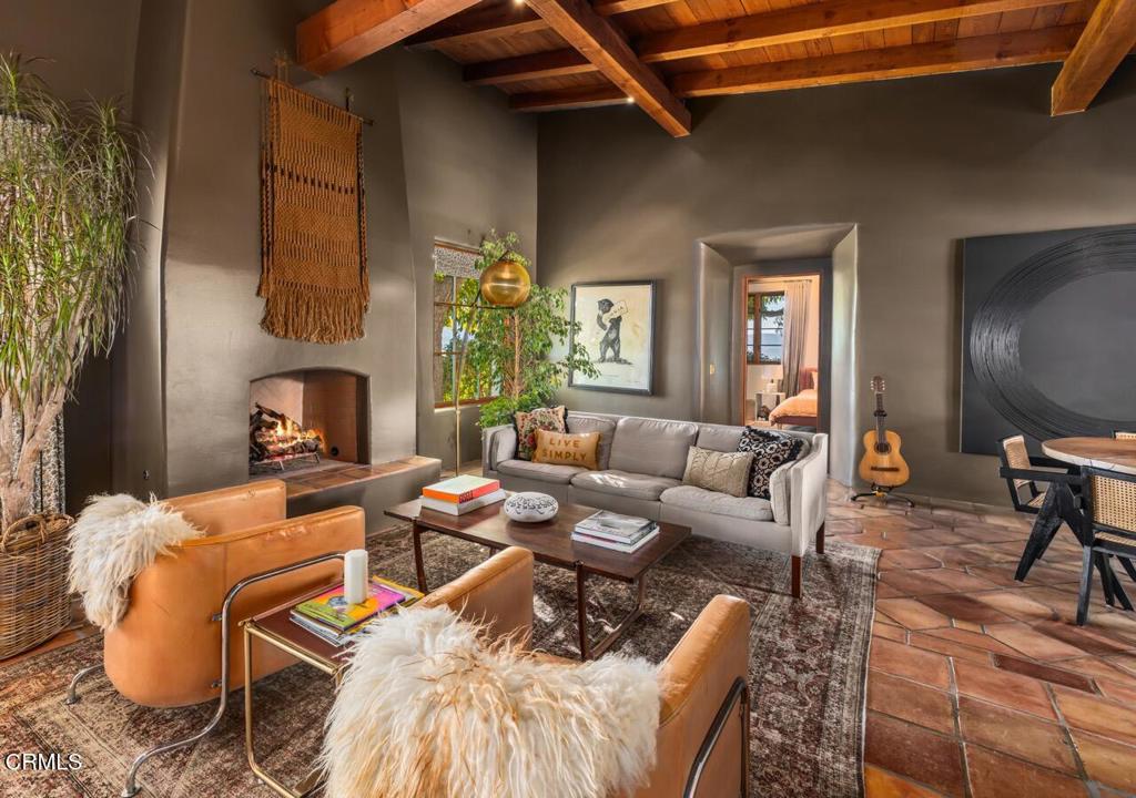 MLS #V1-33911 image #8