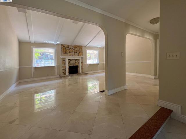 1071 Stone Valley Rd, Alamo CA: https://media.crmls.org/mediaz/d5343bd1-a055-48d0-8668-03f388218009.jpg