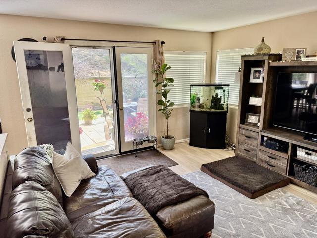 Detail Gallery Image 19 of 44 For 7000 via Padilla, Carlsbad,  CA 92009 - 4 Beds | 2/1 Baths