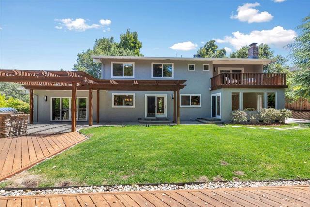 111 Vista Del Prado, Los Gatos CA: https://media.crmls.org/mediaz/d538b3ef-331a-4125-b8fa-f00fcde19553.jpg