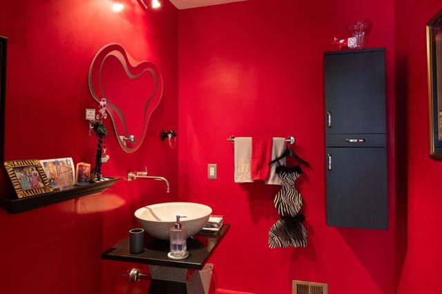 9662 Willow Court, Carmel CA: https://media.crmls.org/mediaz/d5394bef-499c-415b-ae17-a6eef846da0b.jpg
