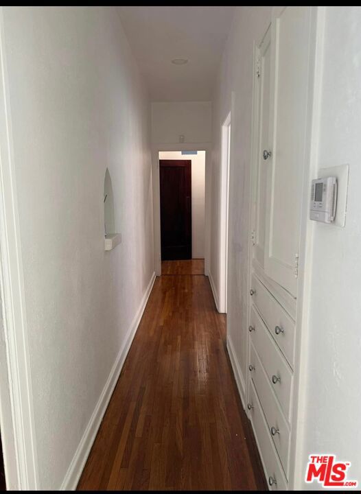 5112 Edgewood Place, Los Angeles CA: https://media.crmls.org/mediaz/d539e2b4-545e-4248-b0ad-6363d54ac73e.jpg