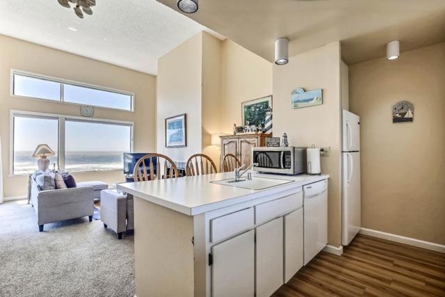 101 Shell Drive, Watsonville CA: https://media.crmls.org/mediaz/d53b2b49-7112-4f7c-ae48-c8a2dd594825.jpg